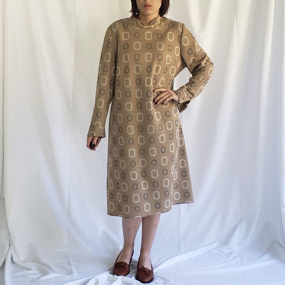 60s/70s Home‎ Made Tan and Gray Shift Dress